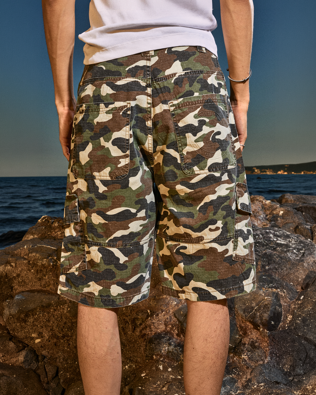 Camo Cargo jorts